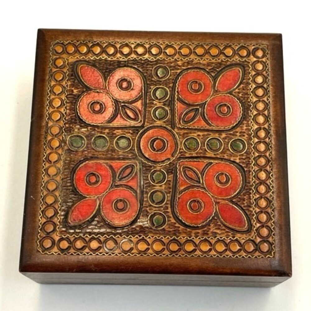 Vintage Wood‎ Trinket Box Hand Carved & Painted Keepsake Hinged